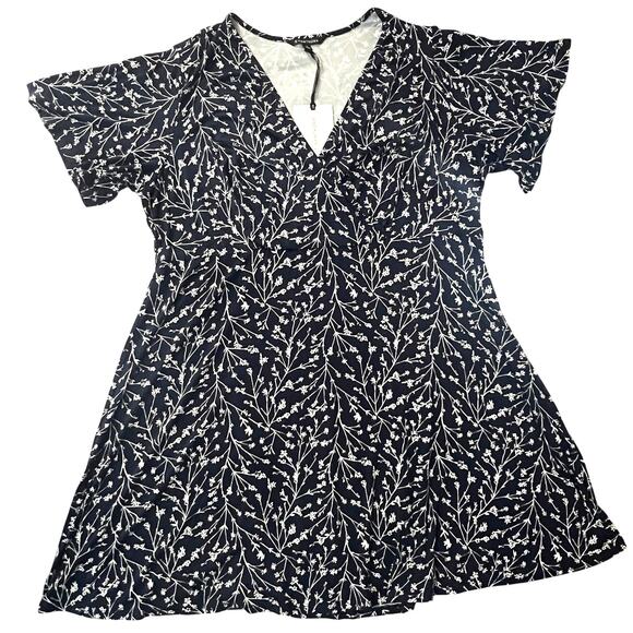 41Hawthorn (3X) Elisse Knit Surplice Dress Stitch Fix Twiggy Floral Flutter Cape - Picture 9 of 10